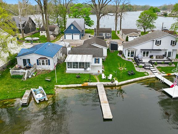 4th image of 3938 W Lakeshore Dr #57