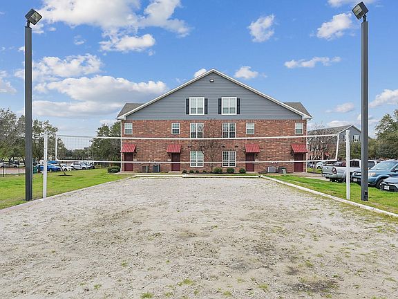 4th image of 801 Luther St W Unit 403