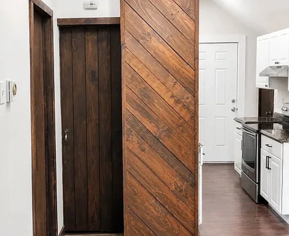 Renovated Apartments at 354 Lakewood Rd, Waterbury — Photo 4