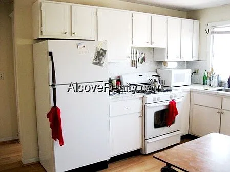 1 bed, 1.0 bath, $3,025 — Photo 3