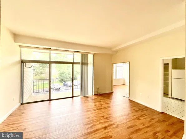 14424 Parkvale Rd APT 5, Rockville, MD 20853