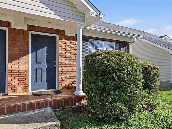5th image of 2738 W Tharpe St APT 2106