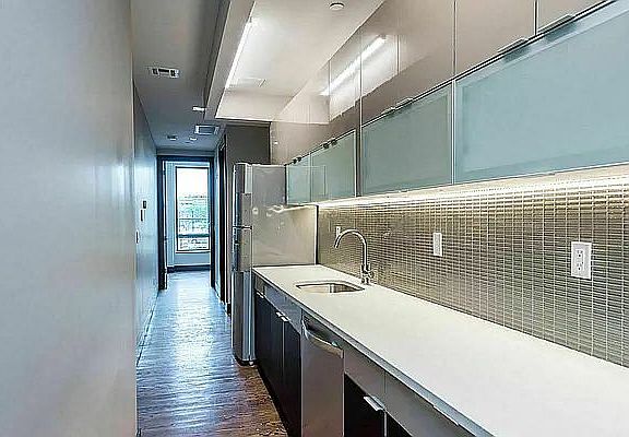 3rd image of 875 De Kalb Ave #4G