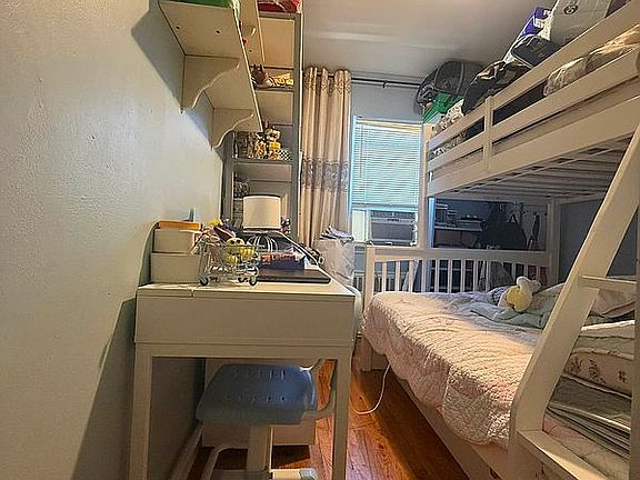 5th image of 2742 Bath Ave