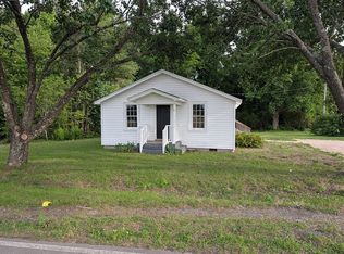 895 Stewart Rd, Four Oaks, NC 27524