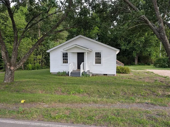 895 Stewart Rd, Four Oaks, NC 27524