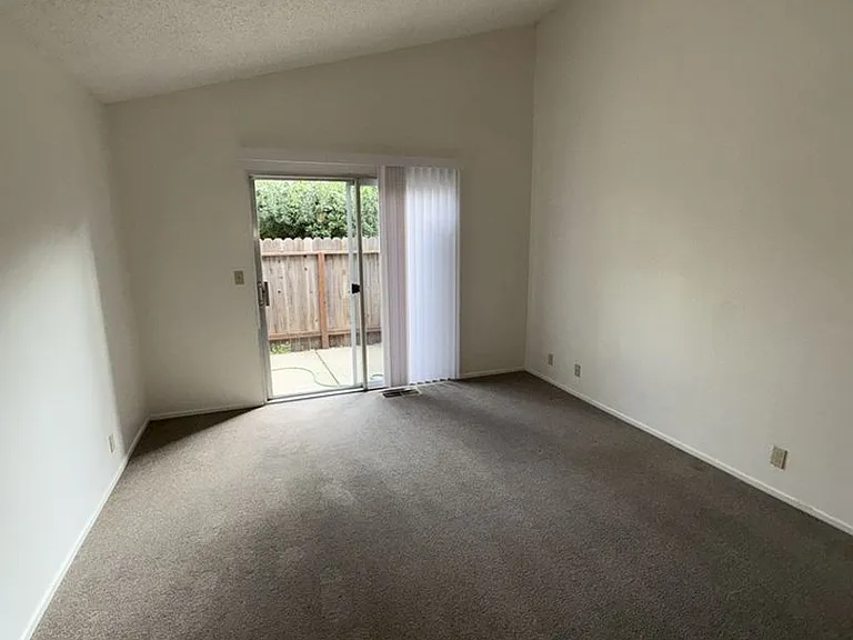 930 E Tabor Ave — Photo 3