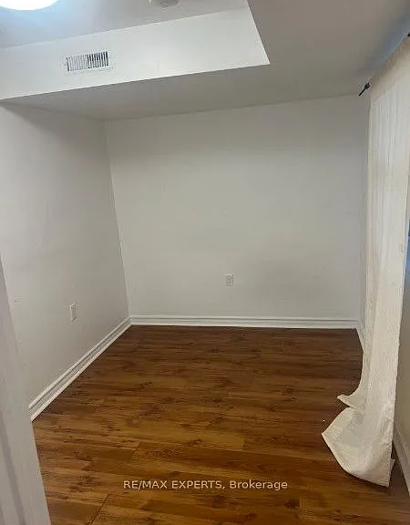 37 Trawley Cres #BASEMENT — Photo 6
