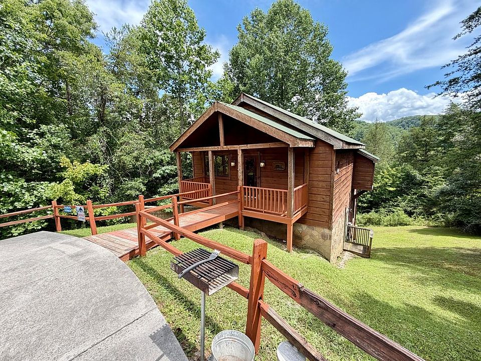 1st image of 3852 Katelyns Ln