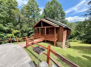 3852 Katelyns Ln, Sevierville, TN 37876