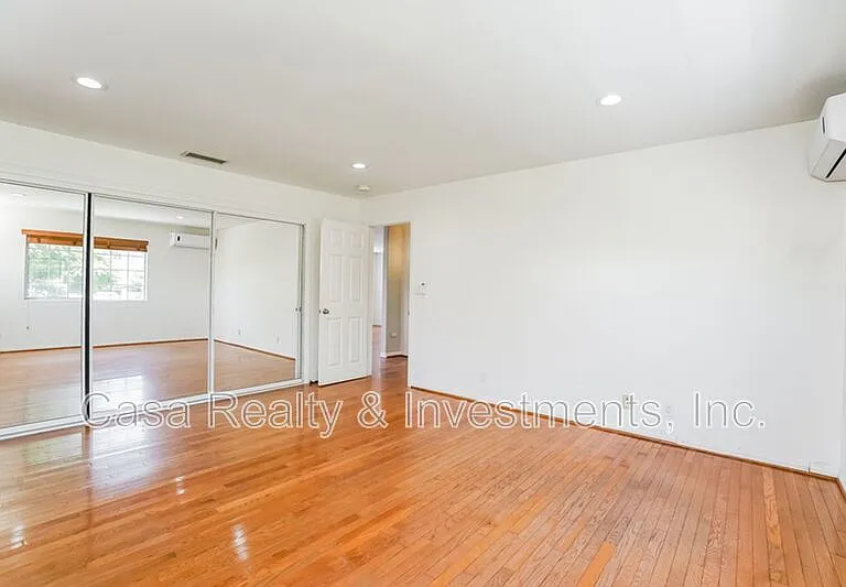 522 Washington St #BACK HOUSE — Photo 9