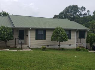 595 E Main St, Smithville, TN 37166