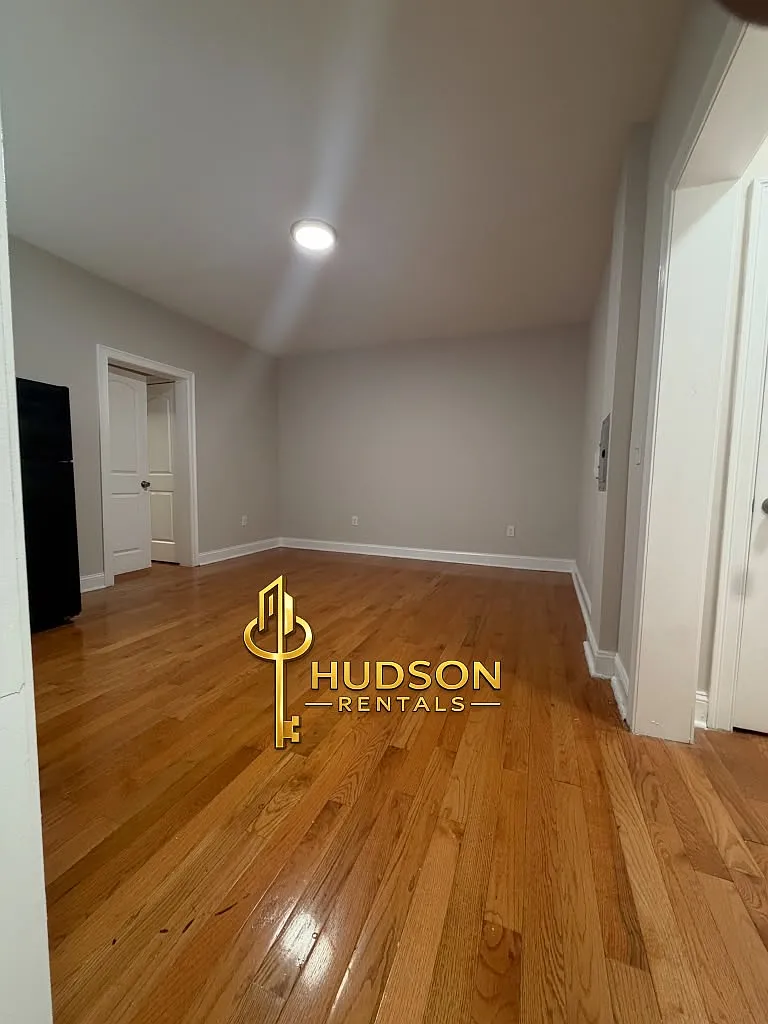 1 bed, 650 sqft, $1,795 — Photo 2