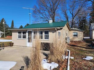 3008 N Henderson Lake Rd E, Lupton, MI 48635