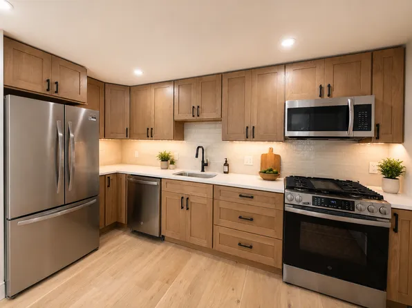 96 Miller Ave #1, Portsmouth, NH 03801