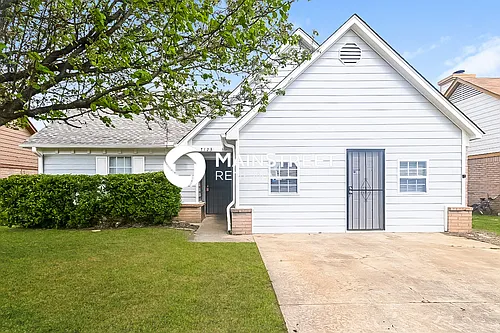 7123 Hampton Dr Photo 1