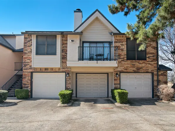 813 W Harwood Rd APT B, Hurst, TX 76054