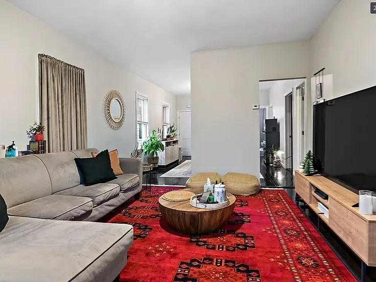 24 Potter St #2 — Photo 3