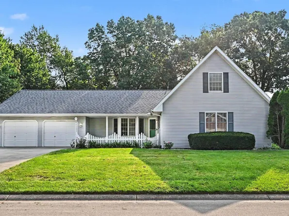 50550 Deer Ridge Ct, Granger, IN 46530