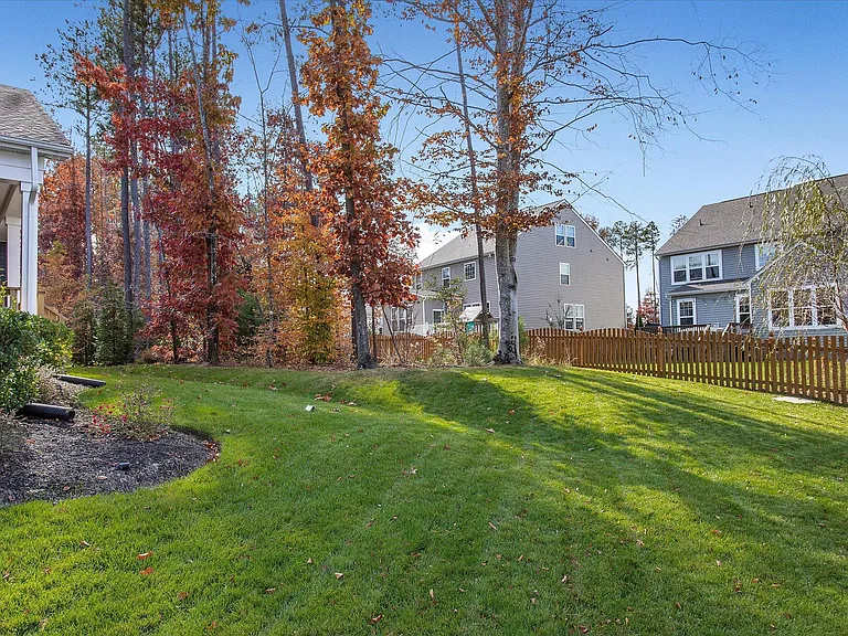 6500 Falls Creek Trl — Photo 32