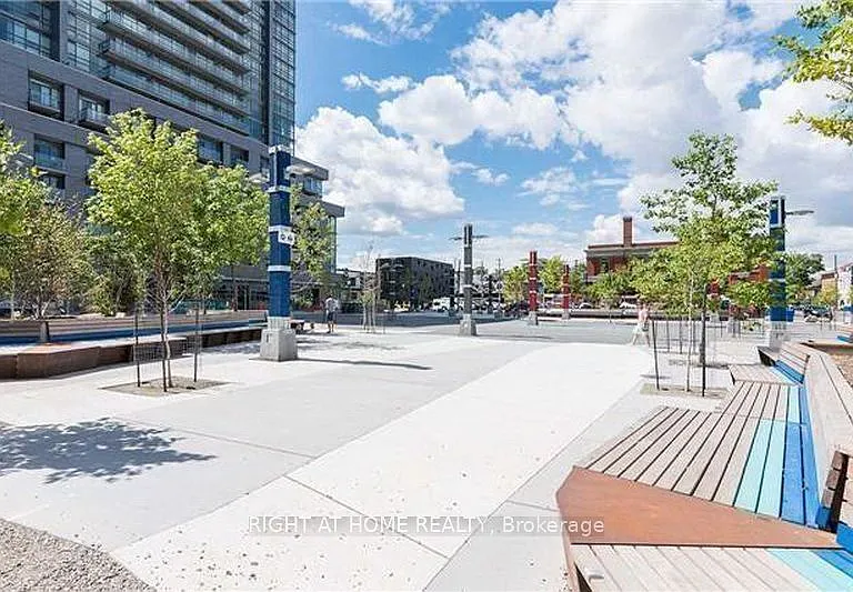 36 Lisgar St #831W — Photo 9