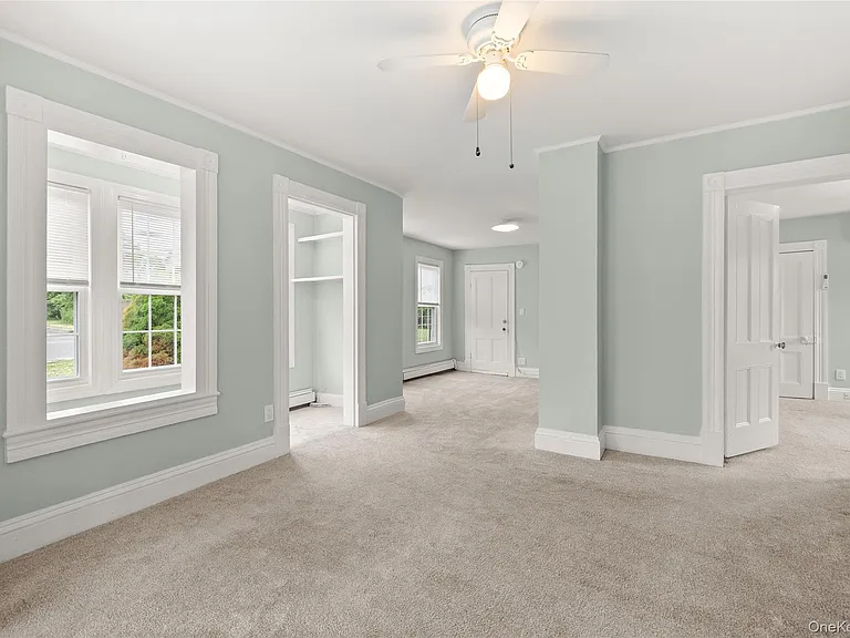 10 Dale Dr #1 — Photo 3