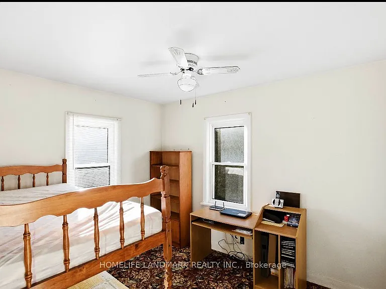 344 Nipigon St — Photo 13