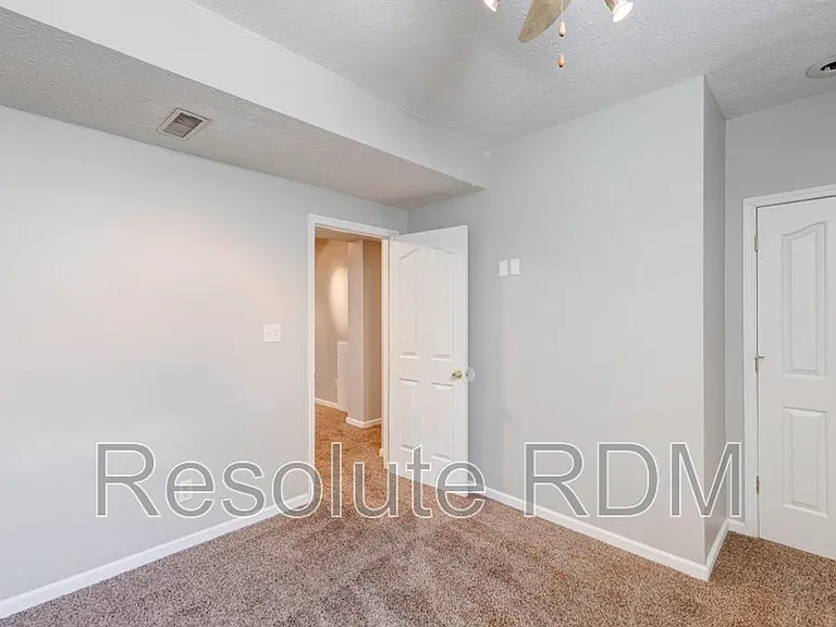 8262 Plumwood Ln — Photo 39