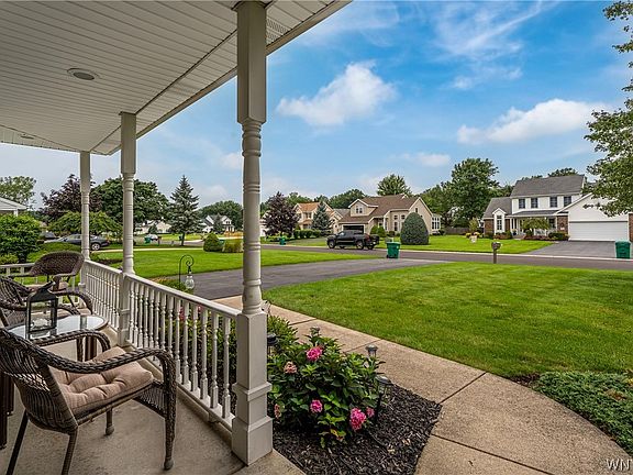 3rd image of 7202 Brookside Dr