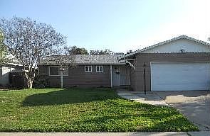2nd image of 1944 E Santa Ana Ave