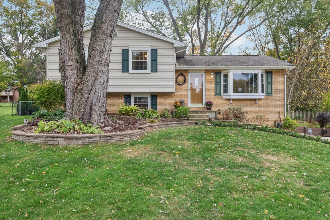 Glennview St-S3010-001.jpg