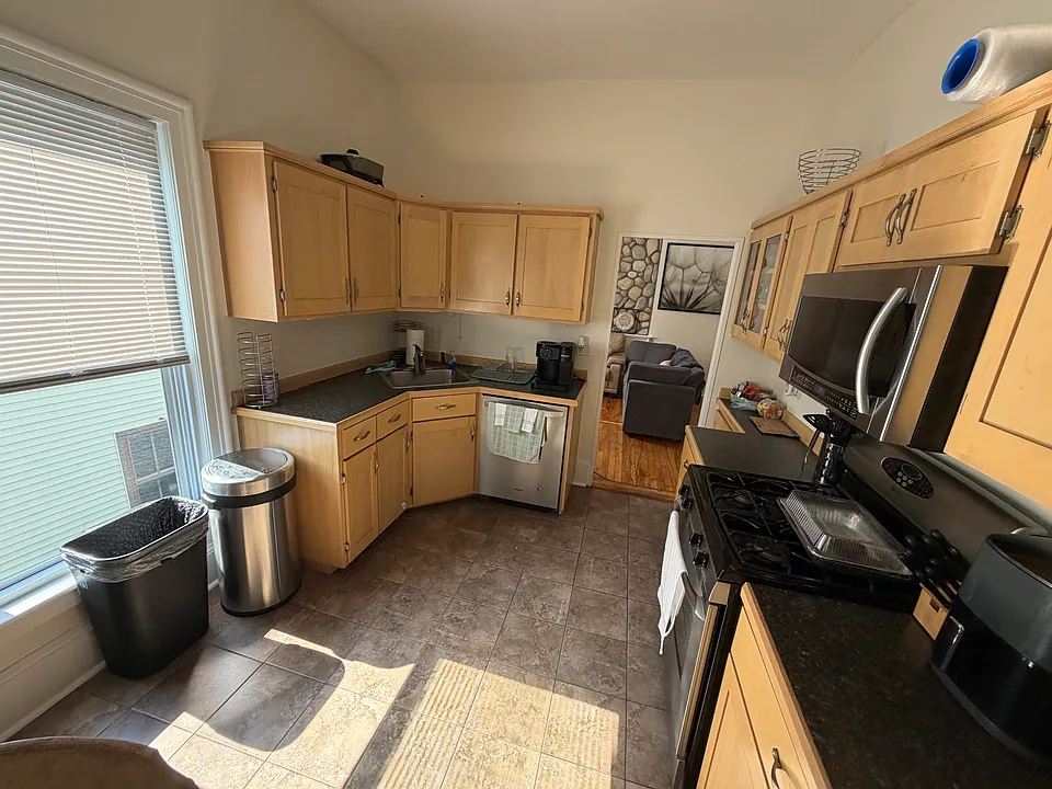 254 Spring St #2