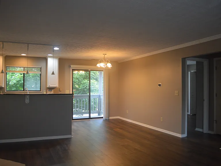 2744 Greystone Dr #D — Photo 8