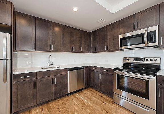 5th image of 14736 94th Ave APT 17K