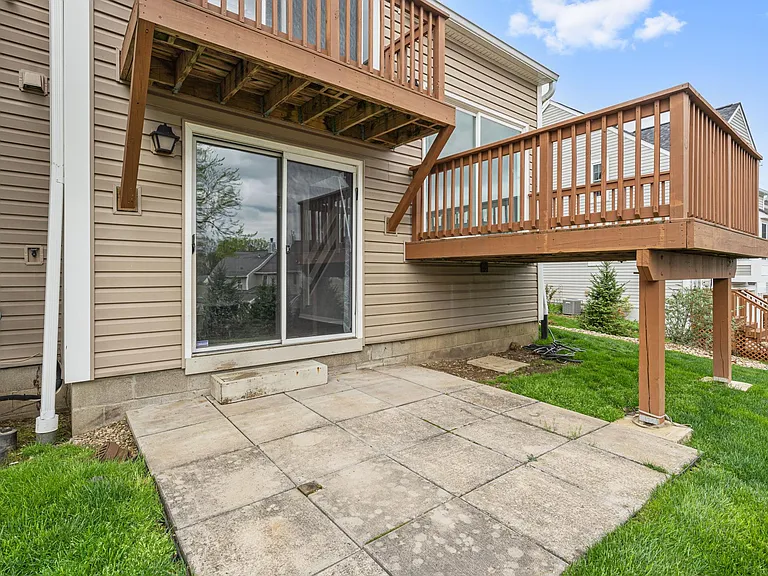 2714 Meadowcrest Ct — Photo 21