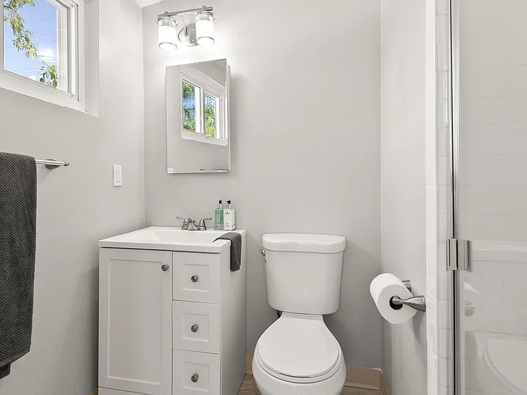17138 Sunderland Dr — Photo 14