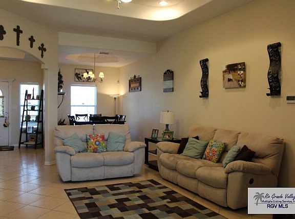 3rd image of 3749 Arroyo Vista Ct