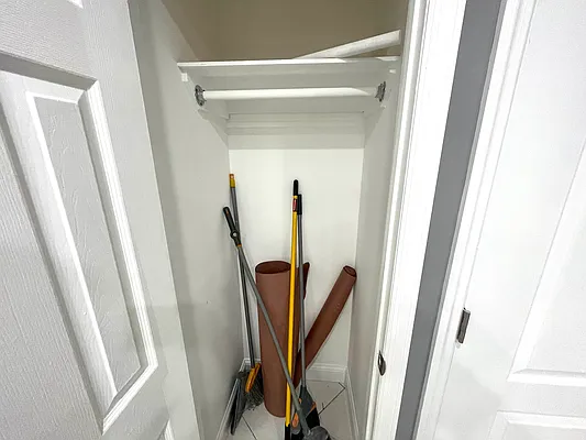 Rented by Amorelli Realty | media 14