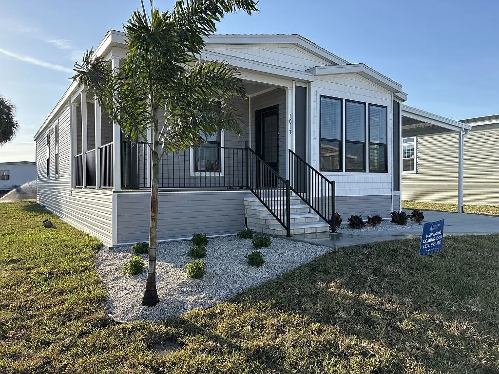 3 bed, 2.0 bath, 1460 sqft, $1,499 — Photo 1