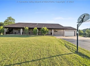 158 Keaton Holley Rd, Elkview, WV 25071