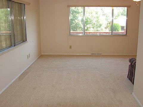 Living room additional area