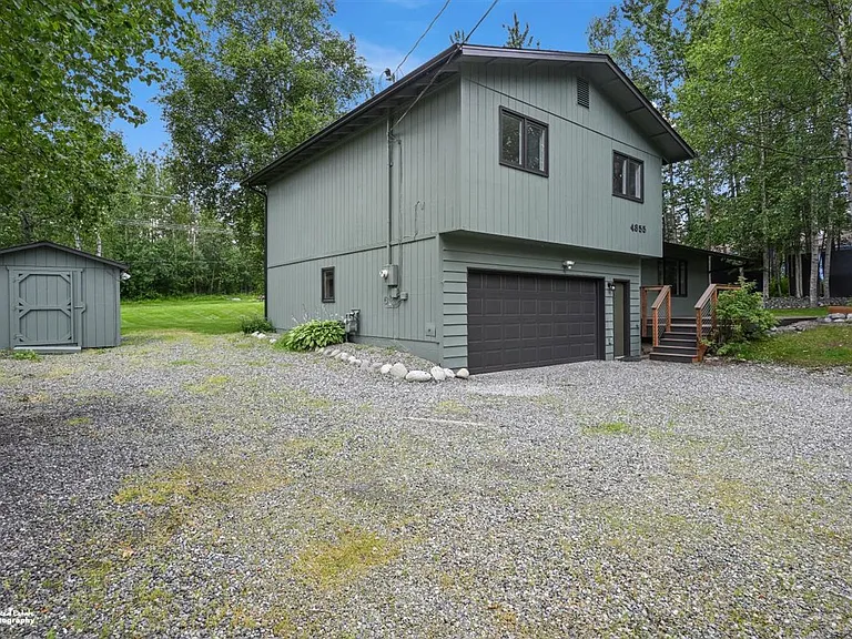 4855 E Alder Dr — Photo 2