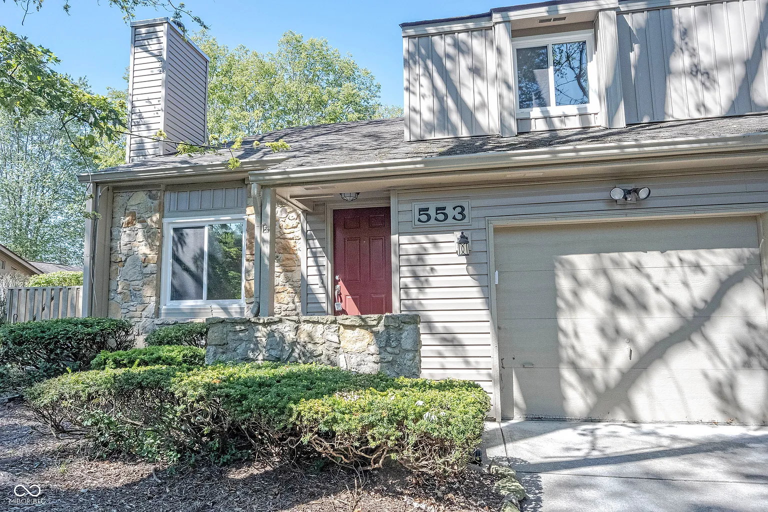 553 Conner Creek Dr photo 1