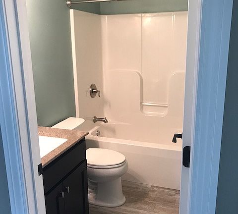 5th image of 4106 Laura Ave