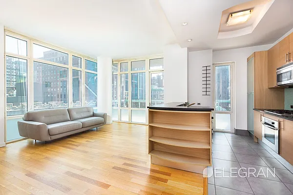 Sold by (Legacy) Elegran | media 1