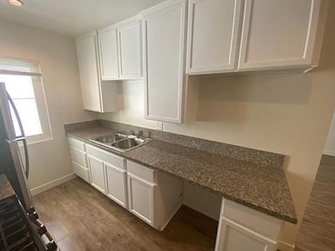 2nd image of 1016 N Edinburgh Ave