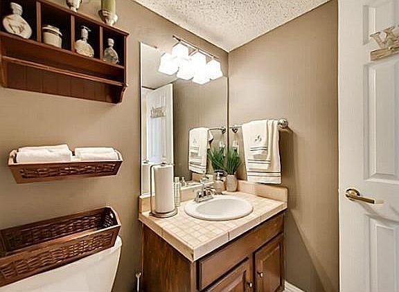 4th image of 826 Creekside Dr