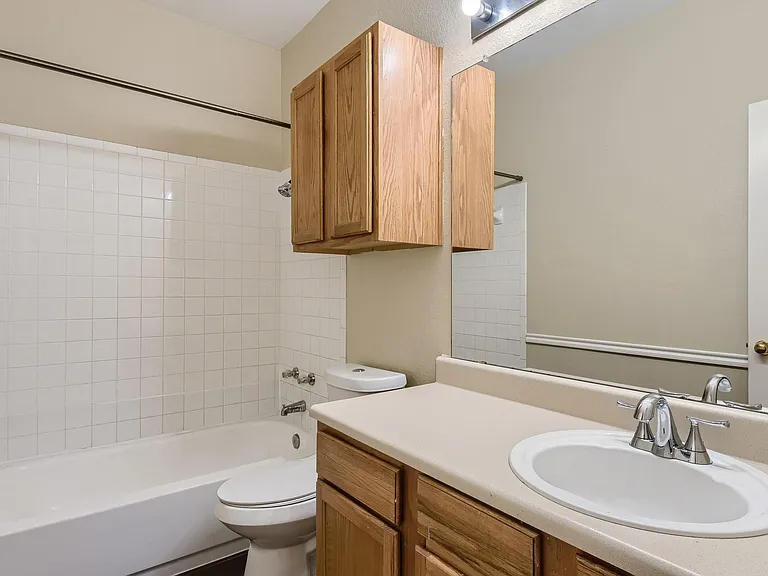 2858 Southampton Way #A — Photo 22