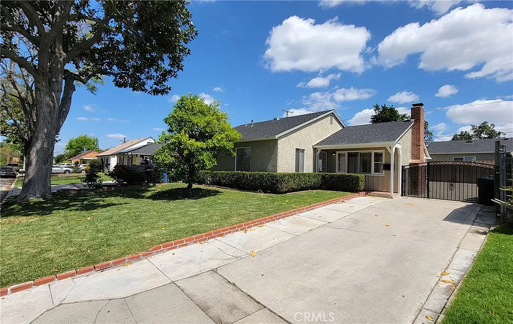 3 bed, 1404 sqft, $3,550 — Photo 1