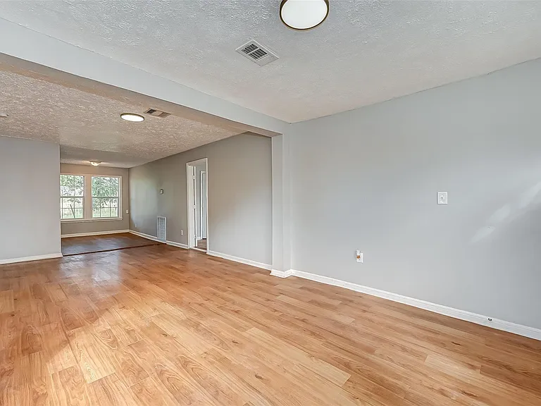 7946 Jutland Rd — Photo 4